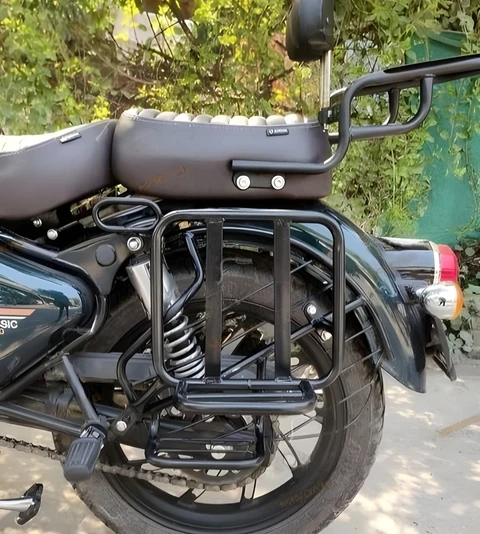 Saddle Stay